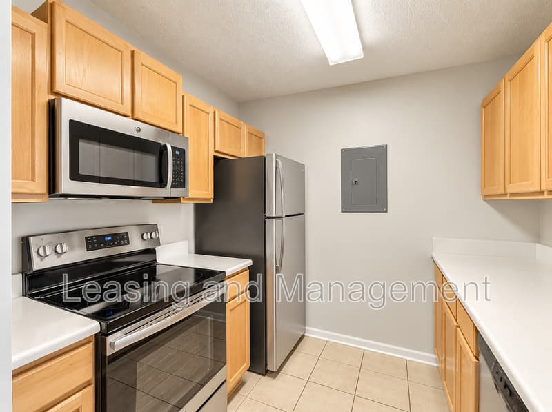 Mount Pleasant Condo: 2011 N Hwy 17