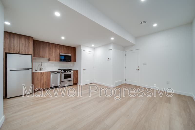 Edmonton Townhome: 11315 58 Ave NW