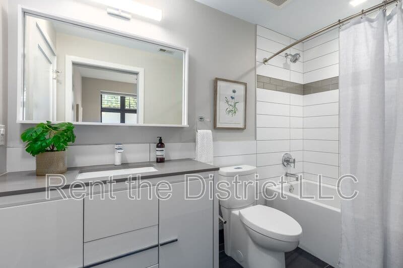Washington Condo: 1345 K Street SE