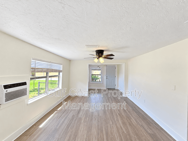 Bradenton Condo: 2127 13th Street West