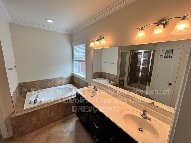 Charlotte House: 10330 Royal Winchester Drive