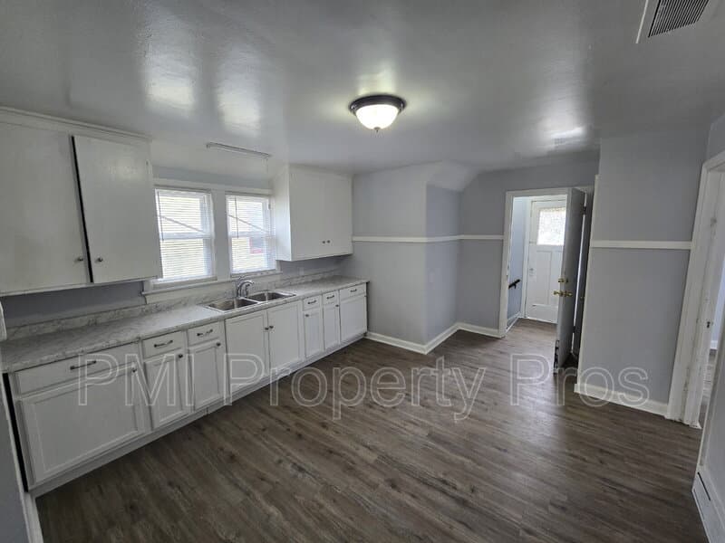 Milwaukee Condo: 3897 North 5th Street