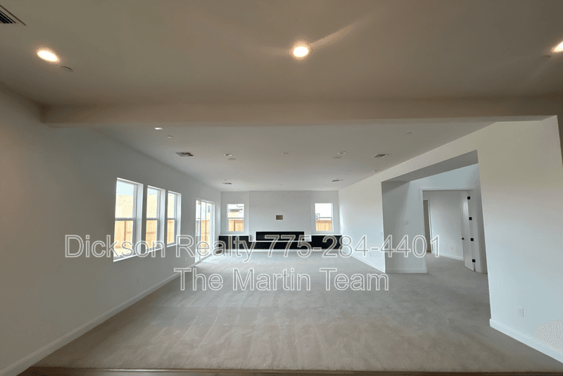 Sparks House: 11635 Vinegar Peak Drive