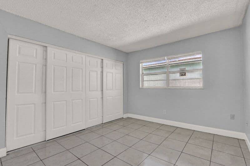Fort Pierce House: 3104-3210 Louisiana Avenue