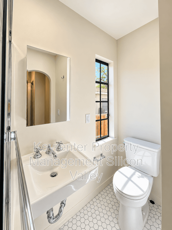 San Jose Condo: 222 N 3rd St