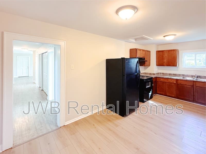 Jacksonville House: 3048 Dignan St