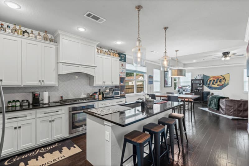 Fort Worth House: 2409 West Robert Street