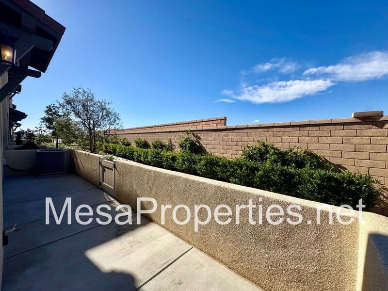 Ontario House: 4130 E. Malagon Privado
