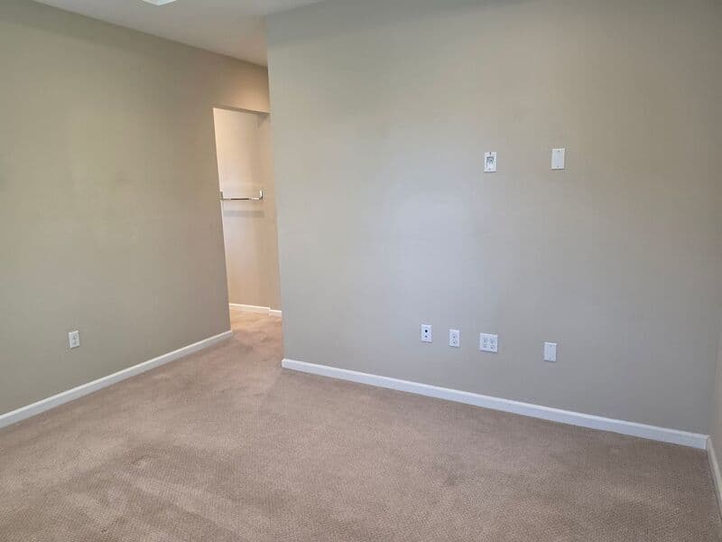 Irvine House: 232 Bishop Landing
