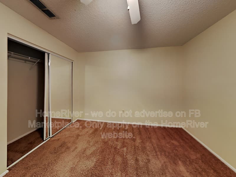 Tampa Condo: 14733 Norwood Oaks Dr