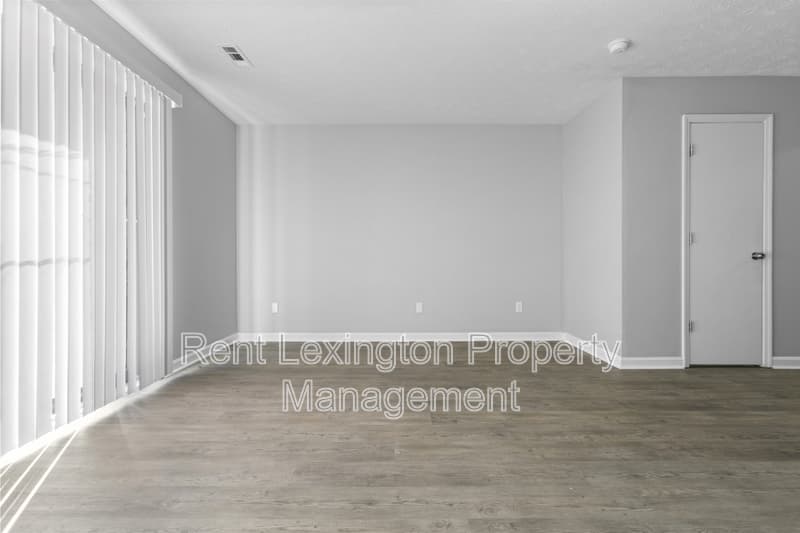 Richmond House: 1649 Foxhaven Drive #11