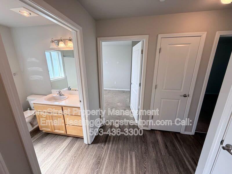 Keizer Apartment: 3655 Pleasant View Dr NE