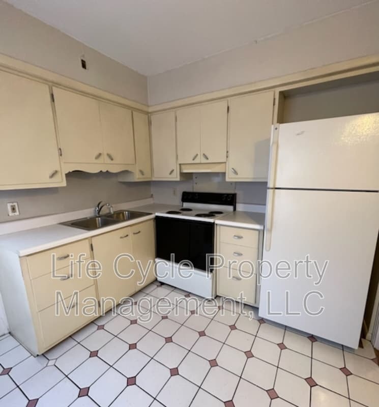 Grand Rapids Condo: 548 Fulton Street East - 3