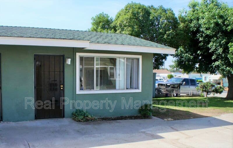 Oceanside Condo: 1026 S. Tremont Street