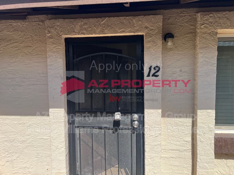 Avondale Condo: 207 S 3rd St