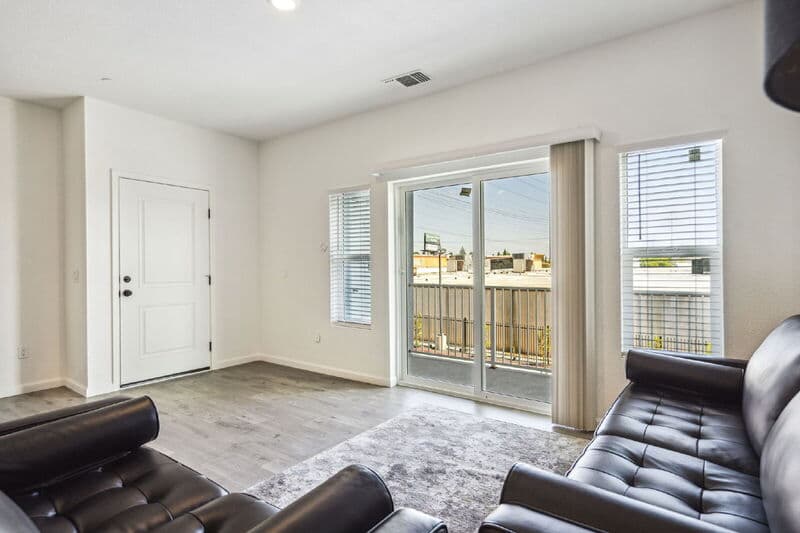 Sacramento Apartment: 6470 Stockton Blvd