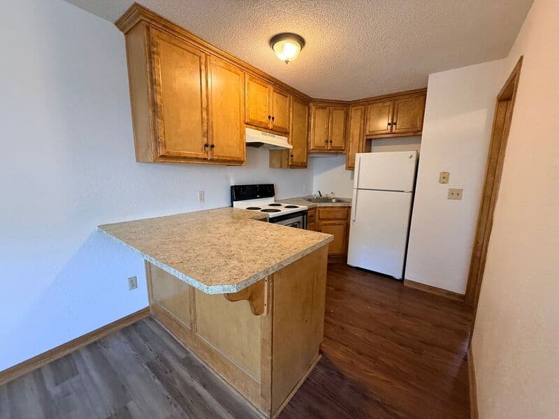 Excelsior Springs House: 1405 Neil Lane