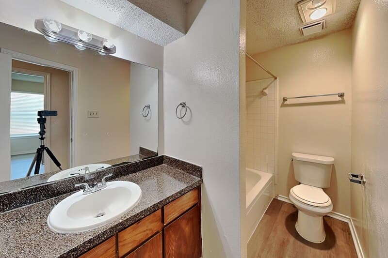 Forest Hill Condo: 3405 Republic Dr