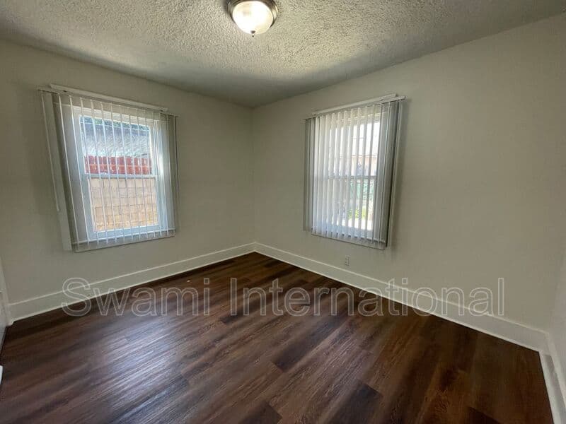 Los Angeles House: 643 W. 58th St.
