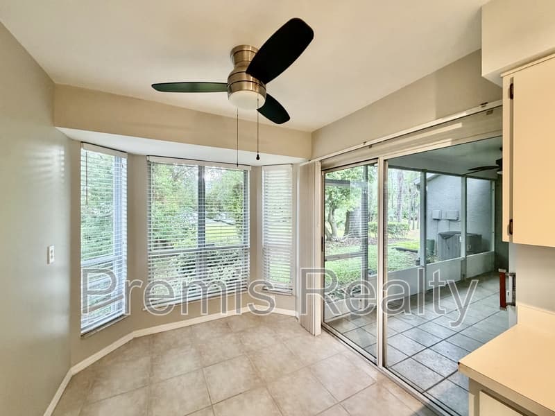 Palm Harbor Condo: 102 Steeplechase Lane