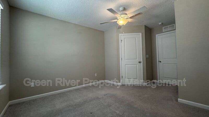 Jacksonville House: 10361 Benson Lake Dr