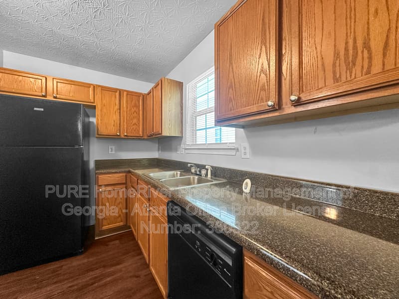 Locust Grove House: 417 Kirkland Dr