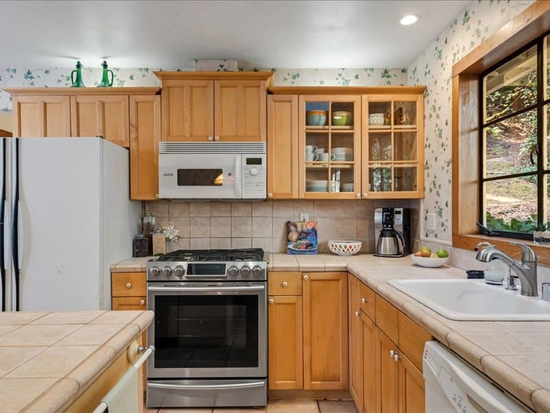 Healdsburg House: 1311 West Dry Creek Road