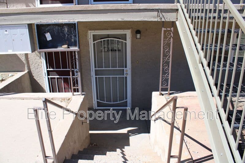 Pueblo Condo: 51 E Red Creek Springs Rd