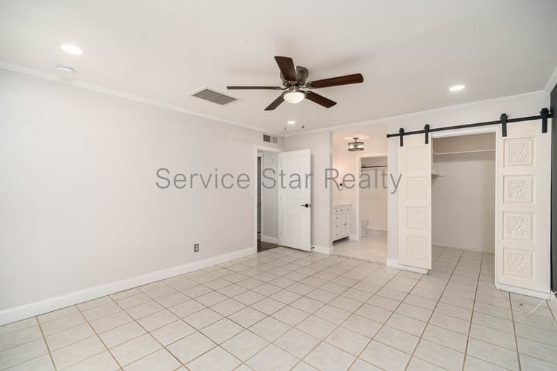 Chandler House: 526 N Pepperwood Ct