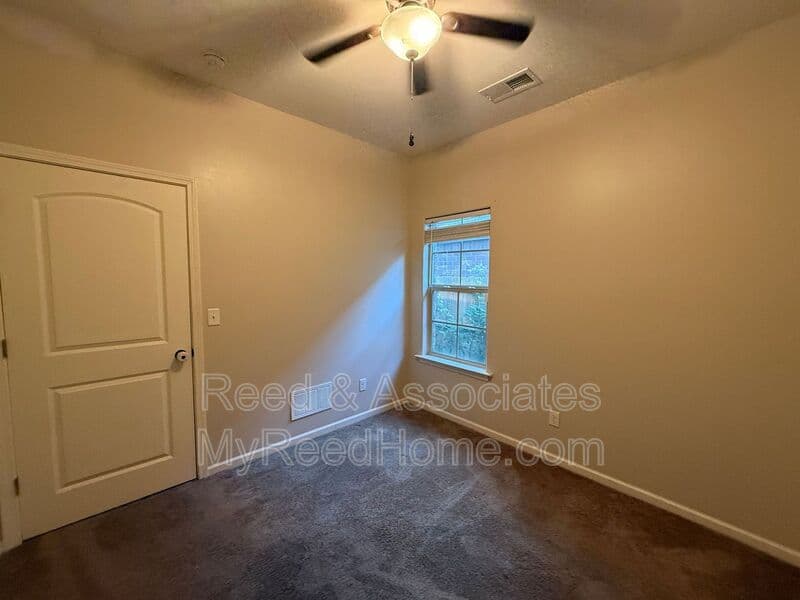 Cordova House: 1715 Bellevue Grove