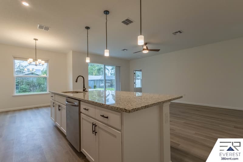 Palm Coast House: 30 Beckner Ln