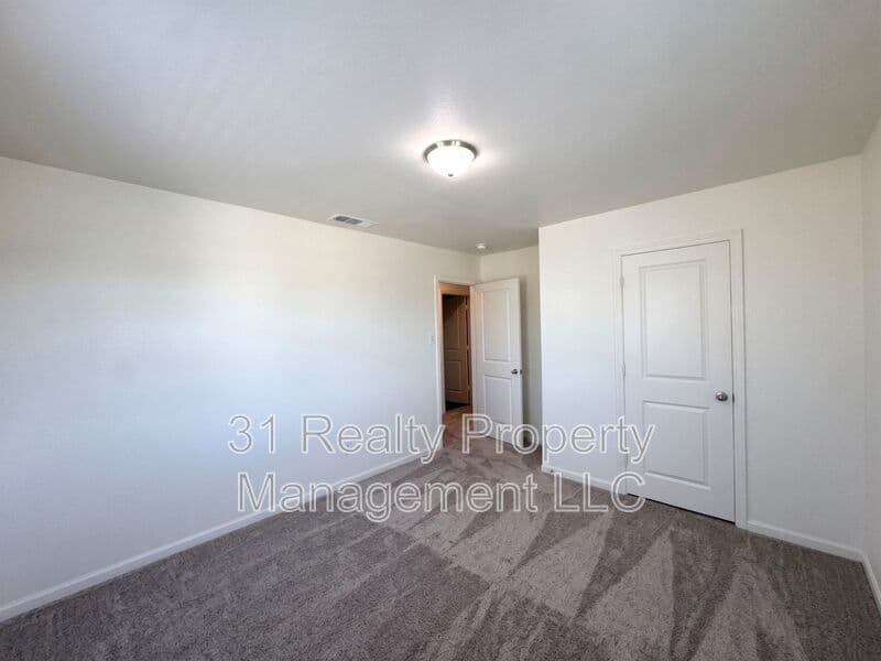 Fort Worth House: 10345 Castle Lyons Lane