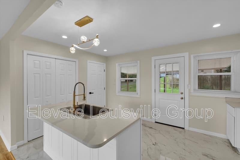 Louisville House: 1962 Mellwood Avenue