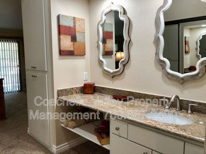Palm Springs Condo: 500 S. Farrell Drive