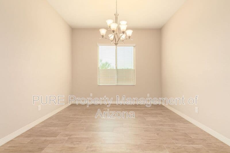 Scottsdale House: 12445 E Becker Ln