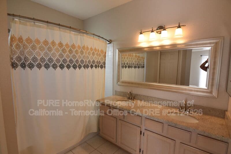 Temecula House: 43068 Corte Calanda