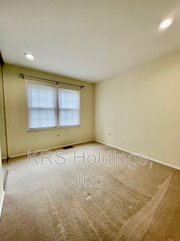 Woodbridge House: 11969 Dolly Madison Cir