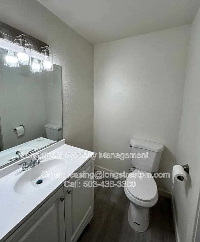 Portland Condo: 2537 SW Spring Garden St