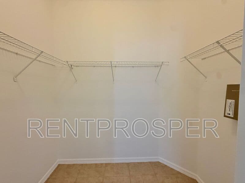 Kissimmee House: 4059 Sunny Day Way