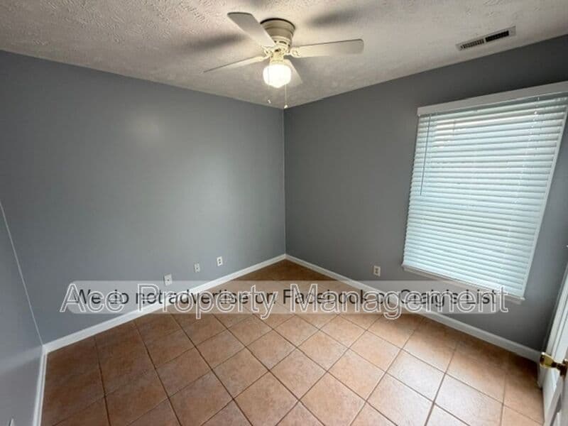 Raeford House: 108 Peregrine Place