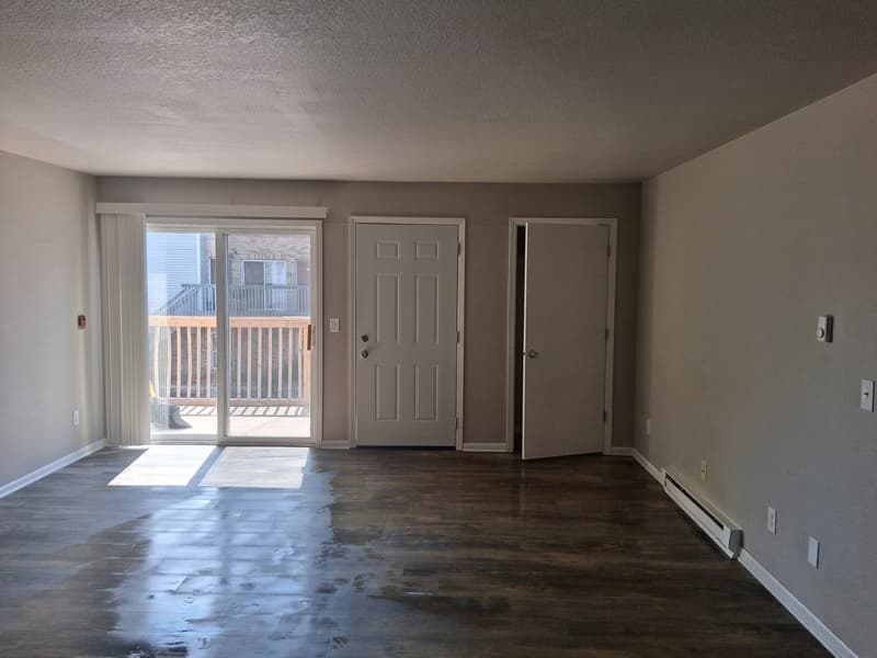 Oshkosh Condo: 835 Wisconsin Street - 2B