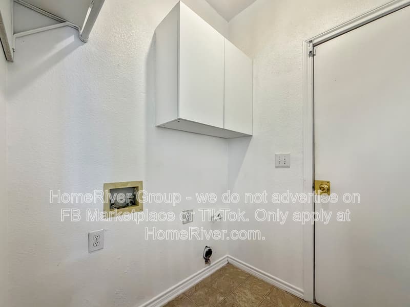 Frisco House: 11410 Promenade Rd