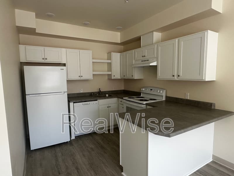 Medford Condo: 1935 Table Rock Rd