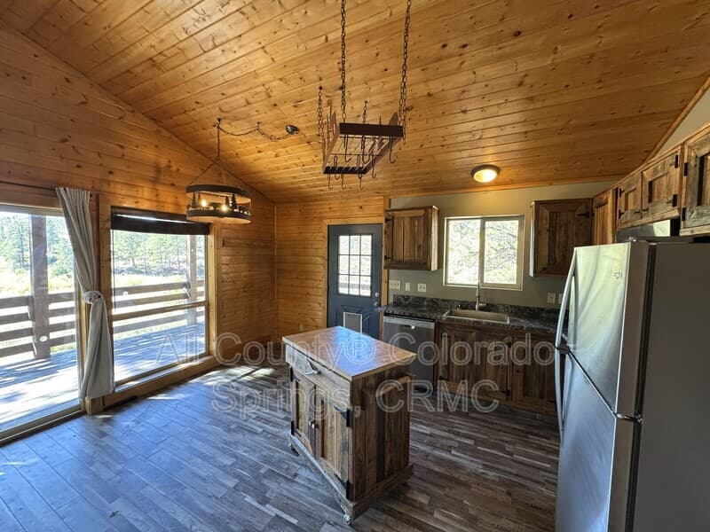 Woodland Park House: 14515 Columbine Circle