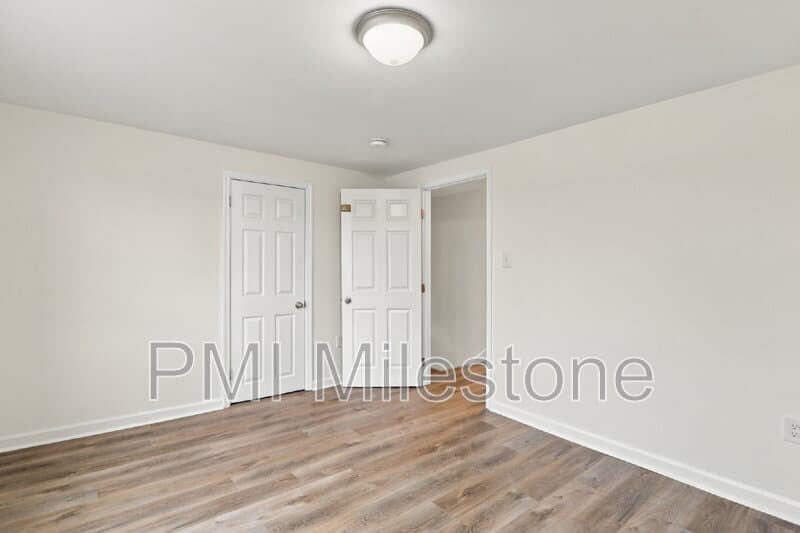 Hagerstown House: 423 E Washington St