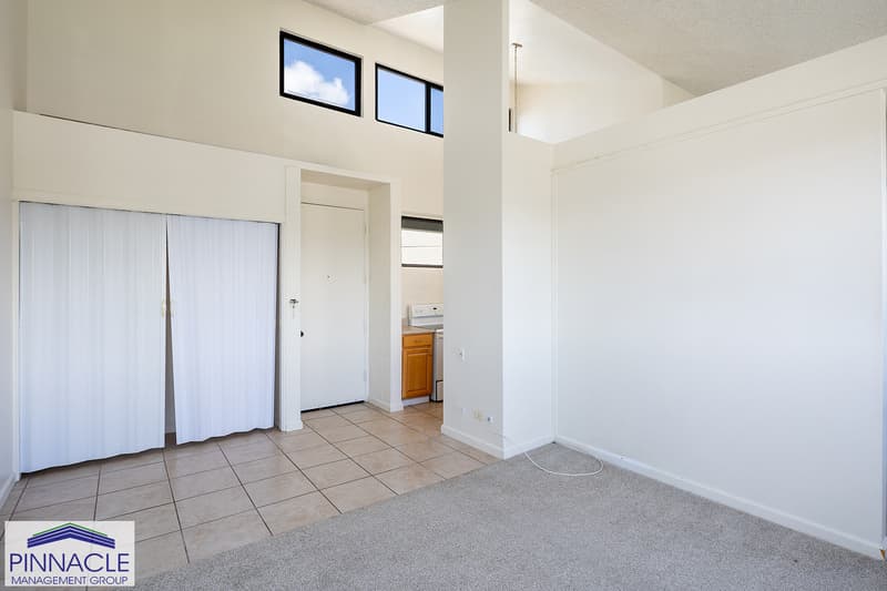 Aiea Condo: 99-15 Kalaloa St. #903