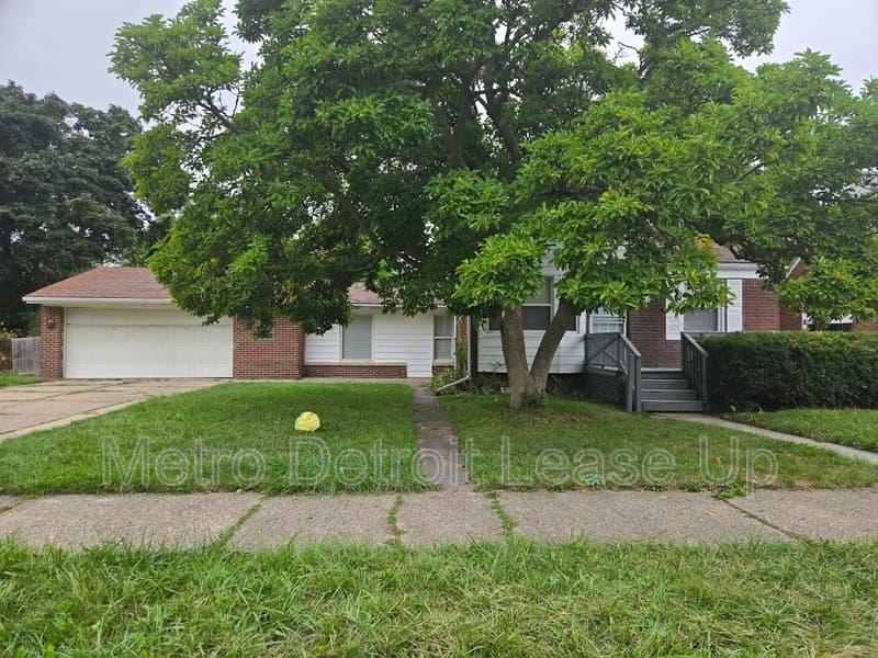 Detroit House: 16433 Manning Street