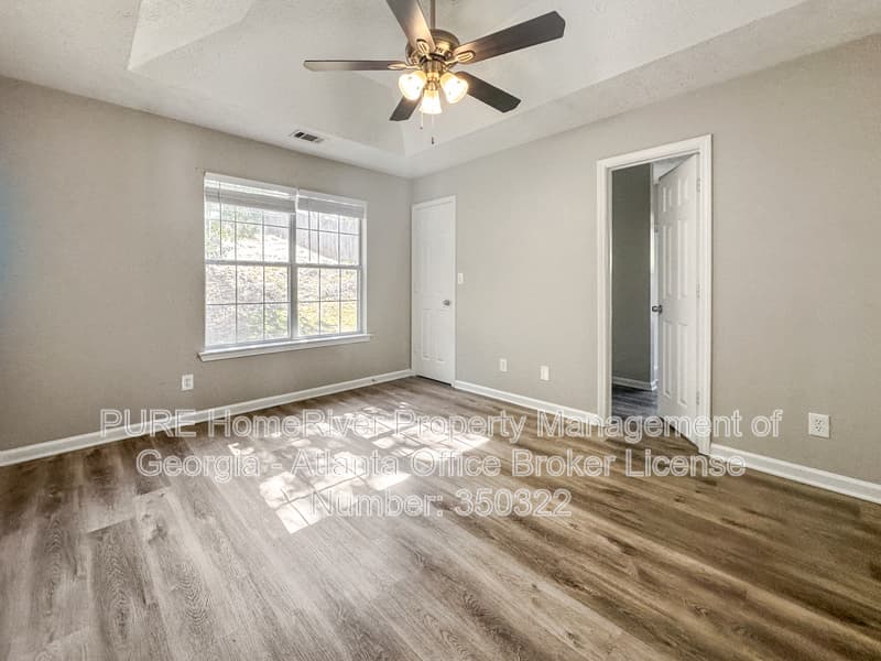 Fayetteville House: 151 Players Cir
