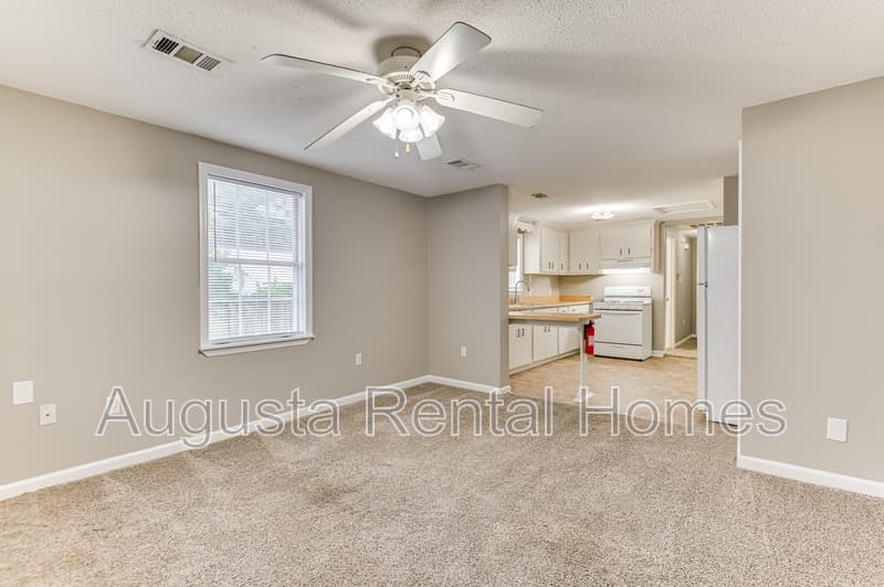 Augusta Condo: 1444 Heard Avenue - 1/2