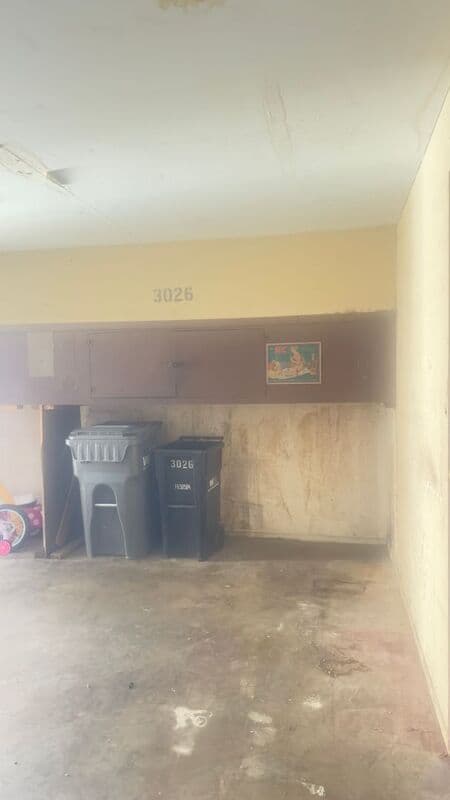 La Verne House: 3026 Winfield Ave